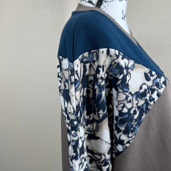 Sweaty Betty Balham Camo Long Sleeve Colorblock Sweatshirt Loose Fit size L gym - Picture 16 of 16